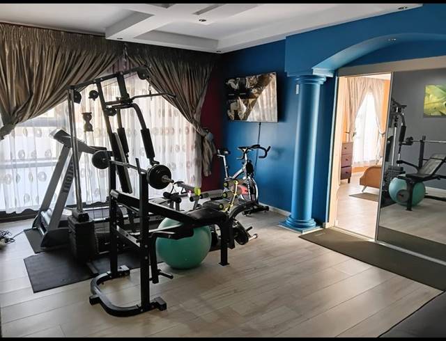 4 BEDROOM HOUSE FOR SALE IN LIEFDE EN VREDE